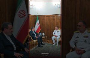 Iran Navy official meets FM Araghchi, hails diplomatic efforts