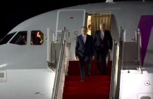 Ishaq Dar welcomes Iranian Foreign Minister Abbas Araghchi, emphasizes regional peace efforts
