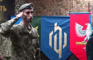 Zelenskyy visits frontline command post, honors troops defending Dnipro region