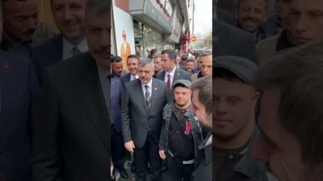 Turkish interior minister highlights role of shopkeepers in national unity during Tatvan visit