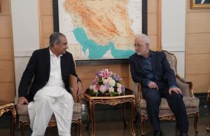 Iranian Interior Minister Eskandar Momeni welcomes Pakistan’s Interior Minister Syed Mohsin Naqvi upon his arrival in Tehran for talks for strengthening bilateral cooperation and discussing matters of mutual interest.