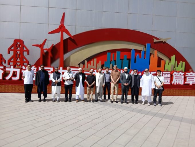 Pakistani religious scholars arrive in Xinjiang to advance faith diplomacy, strengthen Pakistan-China friendship
