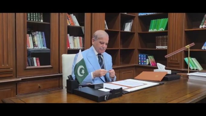 PM Shehbaz signs Islamabad MoU as mediator after US, Iranian presidents endorse landmark peace agreement