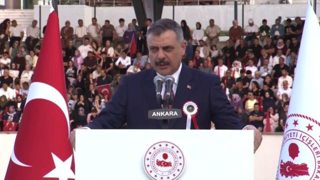 Türkiye graduates over 13,600 police officers as interior minister stresses justice, rule of law