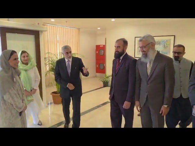 Pakistan, Qatar explore mountaineering partnership to promote youth empowerment, adventure tourism