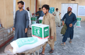 KSrelief distributes 49 food baskets to flood victims in Afghanistan