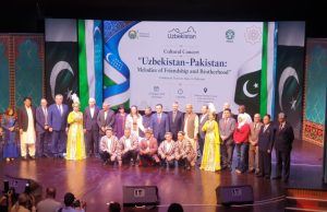 ‘Dil Dil Pakistan’ brings Islamabad’s diplomatic elite to its feet at Uzbek cultural concert