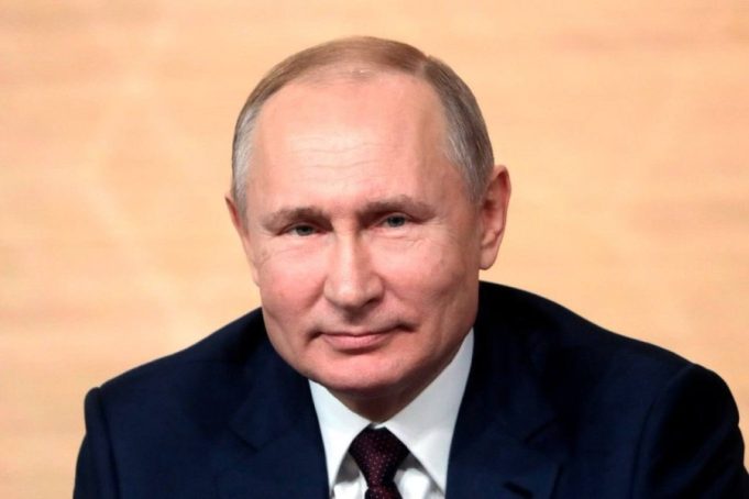 Putin congratulates Zardari, Shehbaz on Pakistan’s Independence Day