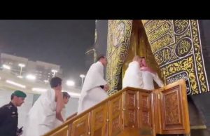 PM Shehbaz, COAS Asim, delegation perform Umrah in Makkah