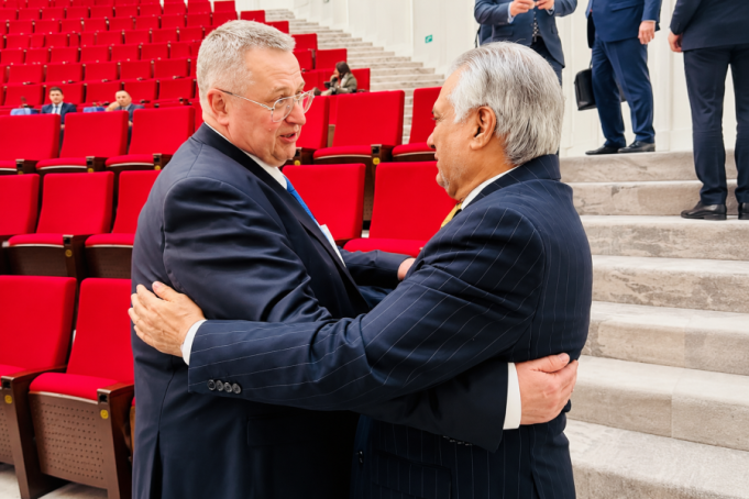 Ishaq Dar, Russian Deputy PM reaffirm Pakistan-Russia partnership
